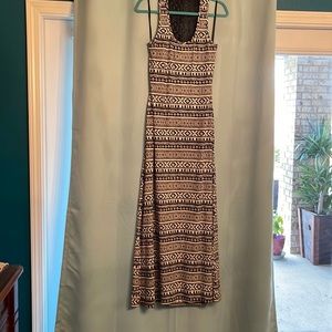 City Triangles black and white print Maxi Dress